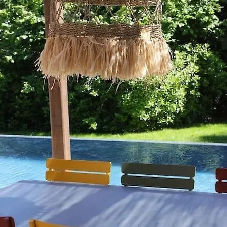 Un Paradis Avec Piscine Au Coeur Du Village كاسيس