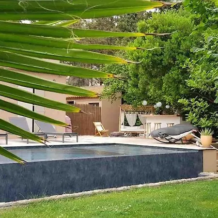 Un Paradis Avec Piscine Au Coeur Du Village فيلة